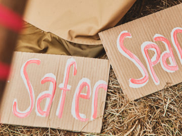 Reaktionstraining gegen diskriminierende Parolen