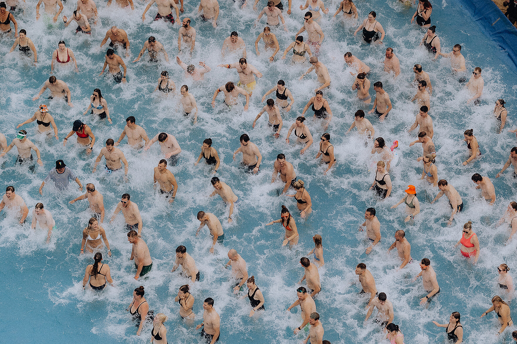 XXL Swimming Pool